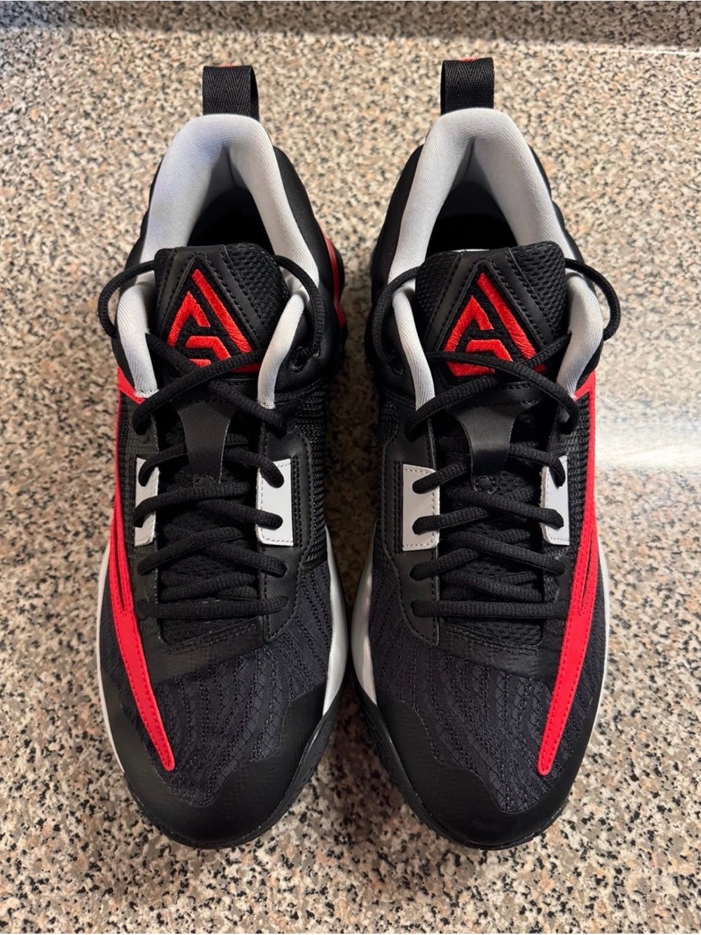 Nike Giannis Immortality 3 Black Red Basketball Shoe DZ7533-004 Men's Size 11.5 - Picture 5 of 9